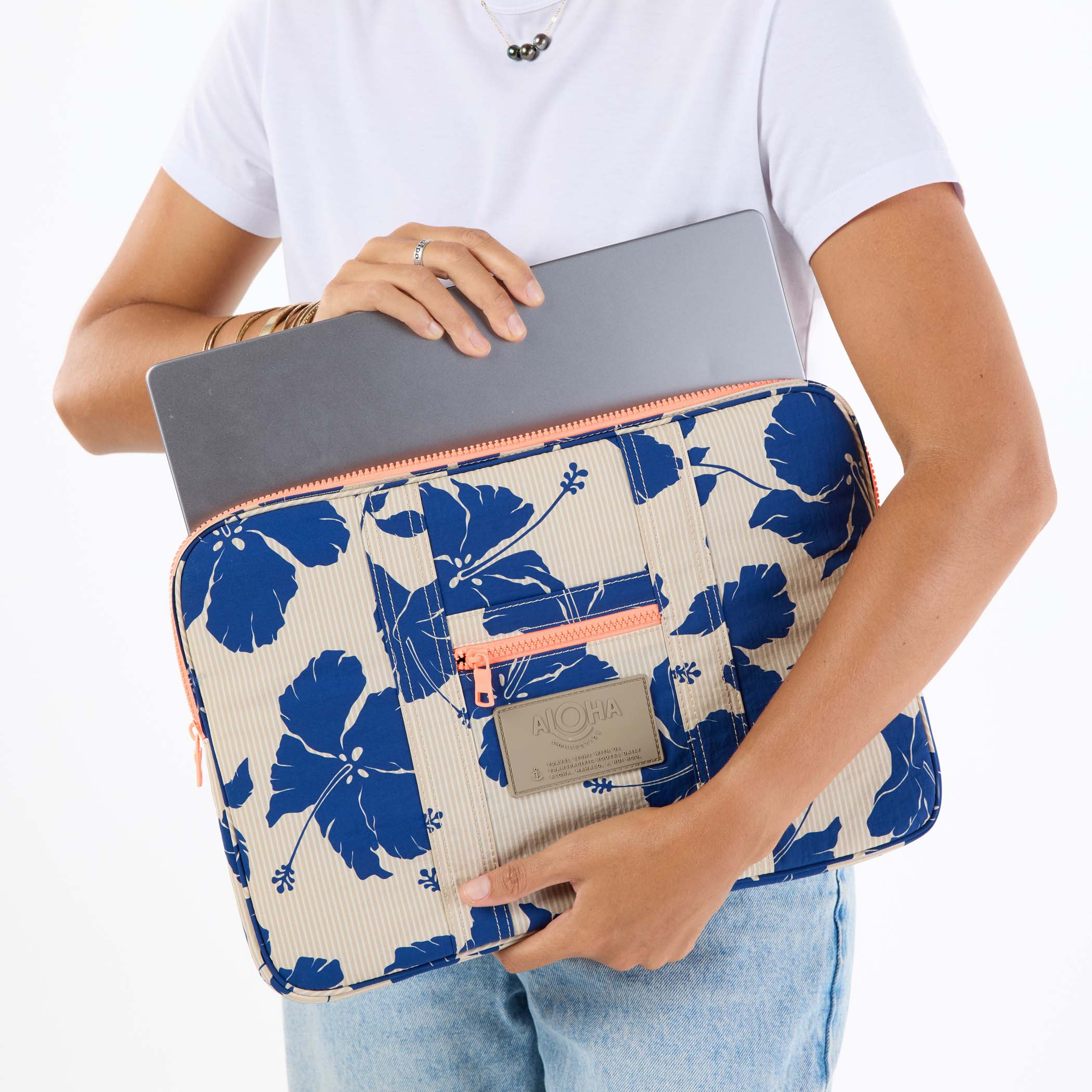16 Inch Keep It Light Laptop Case | Salina Tiny Stripe - Image 3